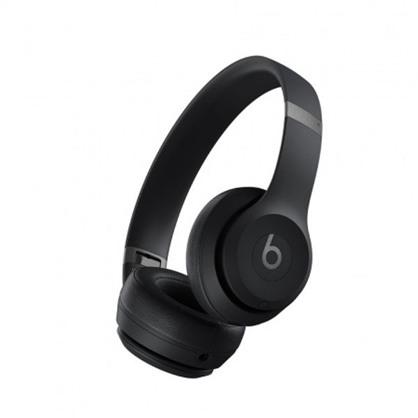 Beats by Dr. Dre. BEATS SOLO4 MATTE BLACK WIRELESSHEADPHONES ON EAR