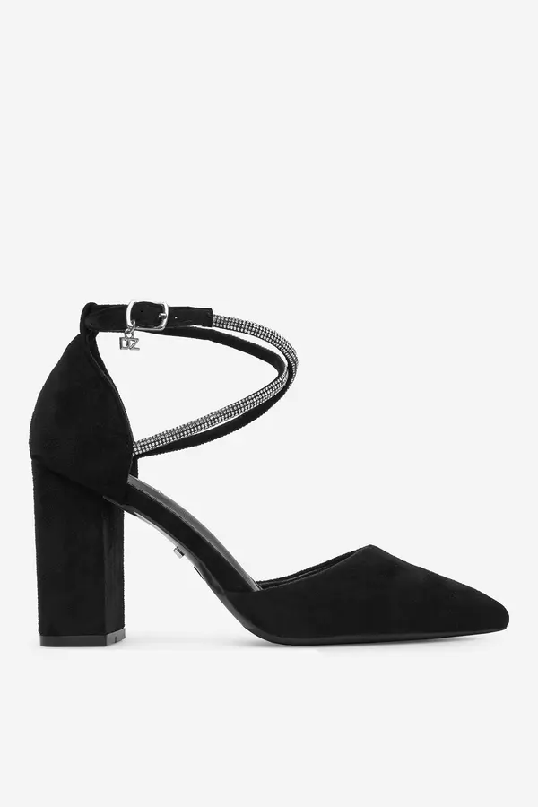 DeeZee Čevlji s peto DeeZee BG-88416-1 Črna