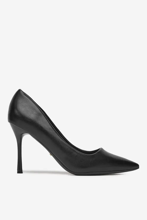 DeeZee Čevlji s peto DeeZee BK-8328 Črna