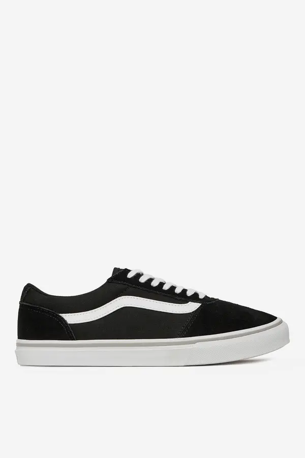 Vans Platnena obutev Vans MADDIE VN000E8XYV3 Črna