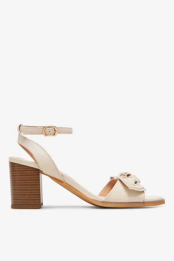 Clara Barson Sandali Clara Barson WS24053-01 Bež