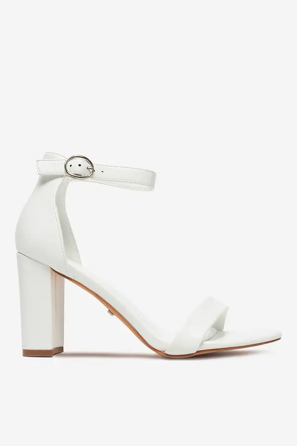DeeZee Sandali DeeZee E3611-1 Bela