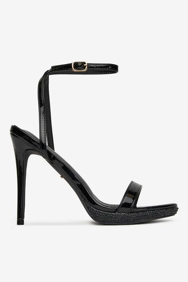 DeeZee Sandali DeeZee F2851-25 Črna