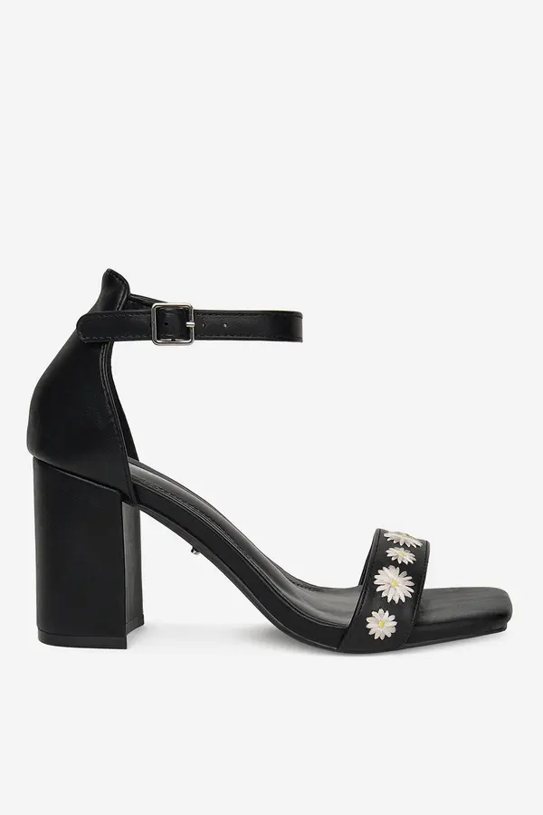 DeeZee Sandali DeeZee F5207-2 Črna