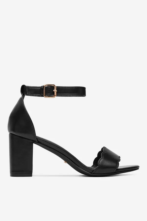 DeeZee Sandali DeeZee F679-11 Črna