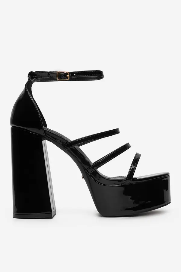 DeeZee Sandali DeeZee F8914-34 Črna