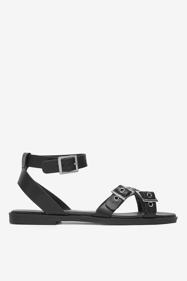 DeeZee Sandali DeeZee MT3150-25S08 Črna