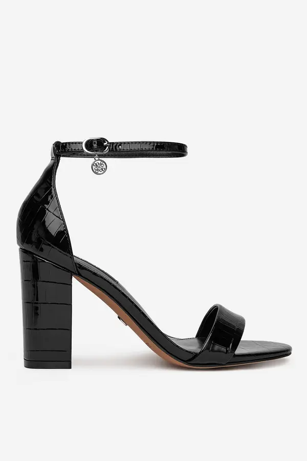 Nine West Sandali NINE WEST S4SH1823-01 Črna