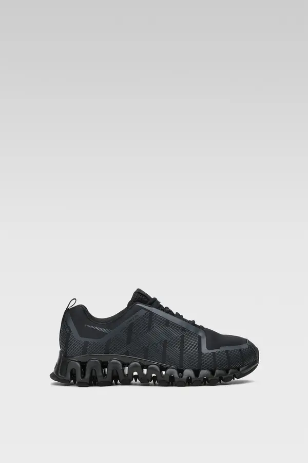Reebok Superge Reebok ZIGWILD TR 6 FX1433 Črna