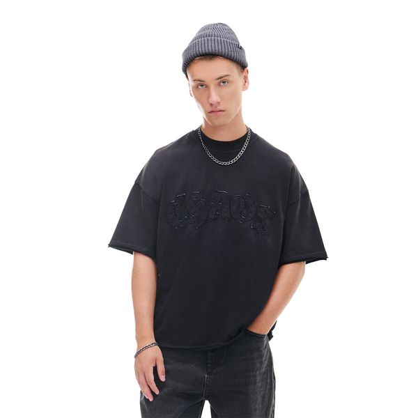 Cropp Cropp - Majica z vezenim detajlom - črna