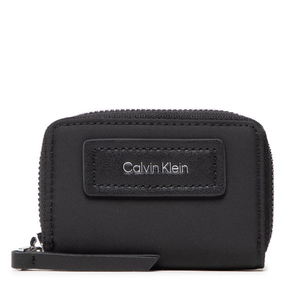 Calvin Klein Majhna ženska denarnica Calvin Klein Ck Essential Za Wallet Sm K60K609194 BAX