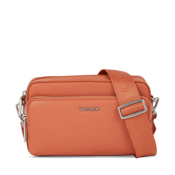 Calvin Klein Ročna torba Calvin Klein Ck Must Camera Bag W/Pckt Lg K60K608410 Rjava