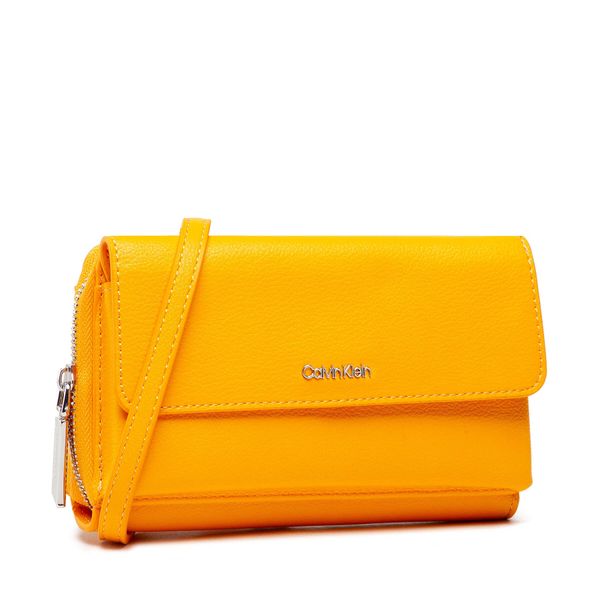 Calvin Klein Ročna torba Calvin Klein Ck Must Mini Bag K60K609131 Orange Flash SCD