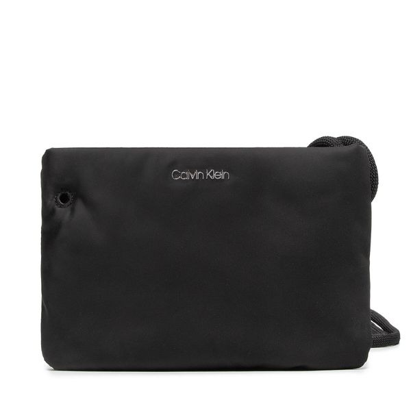 Calvin Klein Ročna torba Calvin Klein Roped Crossbody Nylon K60K609406 Črna