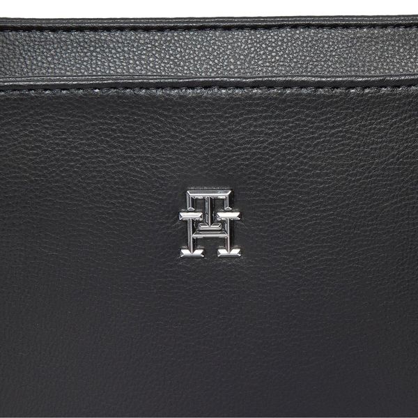 Tommy Hilfiger Ročna torba Tommy Hilfiger Th Essential Sc Tote AW0AW15720 Črna