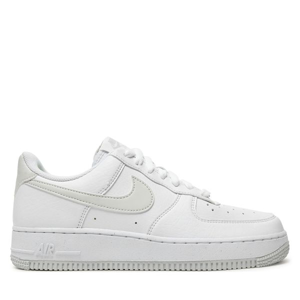 Nike Superge Nike Air Force 1 07 NN DV3808 Bela