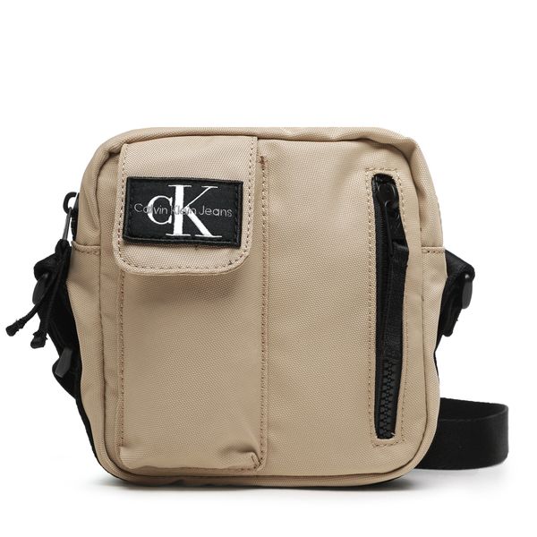 Calvin Klein Jeans Torbica za okrog pasu Calvin Klein Jeans Utility Pocket Crossbody Bag IU0IU00448 Rjava