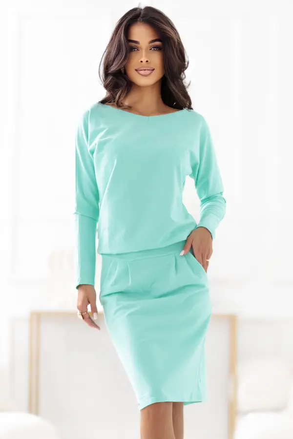 NUMOCO 189-12 Long-sleeved sweatshirt dress with pockets – comfortable cut with a low neckline at the back – mint