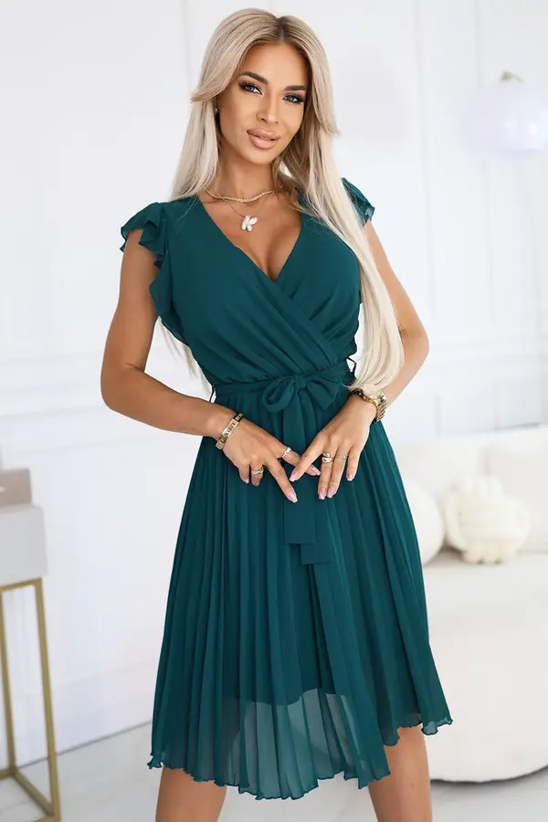 NUMOCO 374-8 POLINA Pleated dress with a neckline and ruffles - green