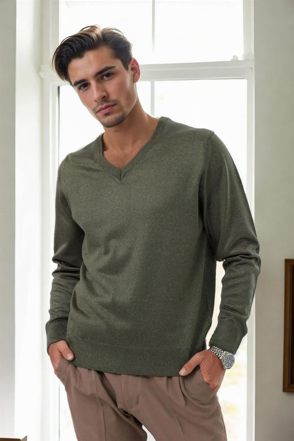 dewberry 38804 Dewberry Mens V Neck Knit Sweater-NEFTİ