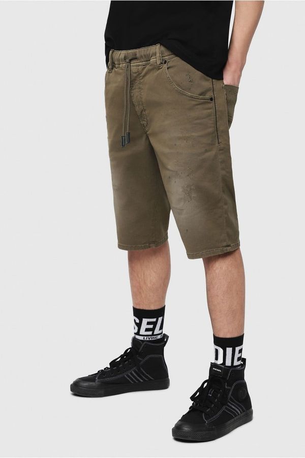 9011 DIESEL S.P.A.,BREGANZE 9011 DIESEL S.P.A.,BREGANZE Shorts - Diesel DKROOSHORTNE SHORTS green