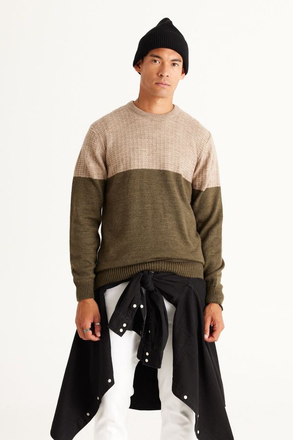 AC&Co / Altınyıldız Classics AC&Co / Altınyıldız Classics Men's Beige-khaki Standard Fit Normal Cut, Crew Neck Colorblok Patterned Knitwear Sweater.