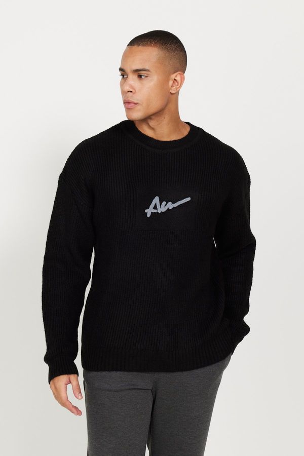 AC&Co / Altınyıldız Classics AC&Co / Altınyıldız Classics Men's Black Oversize Wide Cut Crew Neck Ruffled Soft Textured Knitwear Sweater