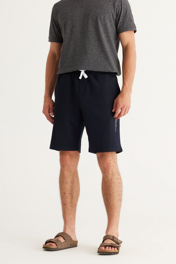 AC&Co / Altınyıldız Classics AC&Co / Altınyıldız Classics Men's Navy Blue Standard Fit Normal Fit Pocket Comfortable Knitted Shorts