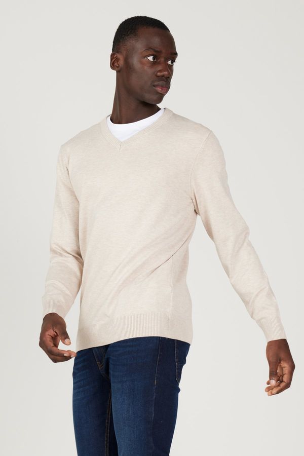 ALTINYILDIZ CLASSICS ALTINYILDIZ CLASSICS Men's Beige Melange Standard Fit Regular Fit V Neck Knitwear Sweater