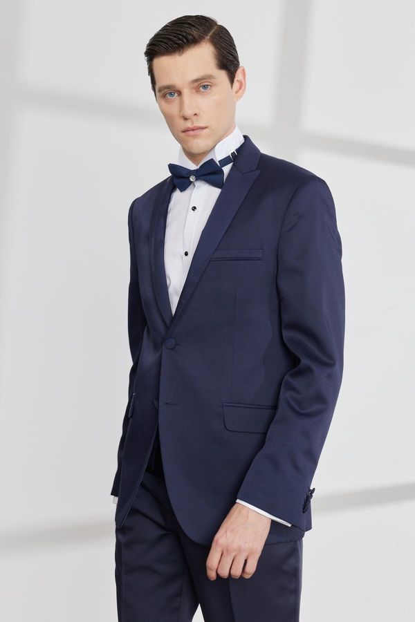 ALTINYILDIZ CLASSICS ALTINYILDIZ CLASSICS Men's Navy Blue Slim Fit Slim Fit Dovetail Neck Dobby Vest Tuxedo Suit