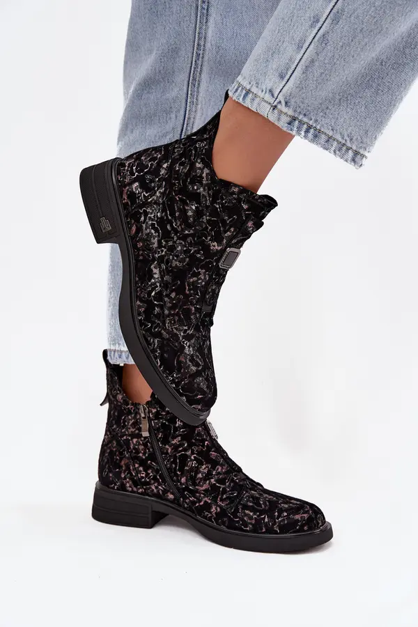 D&A Ankle boots made of genuine suede with low heel D&A