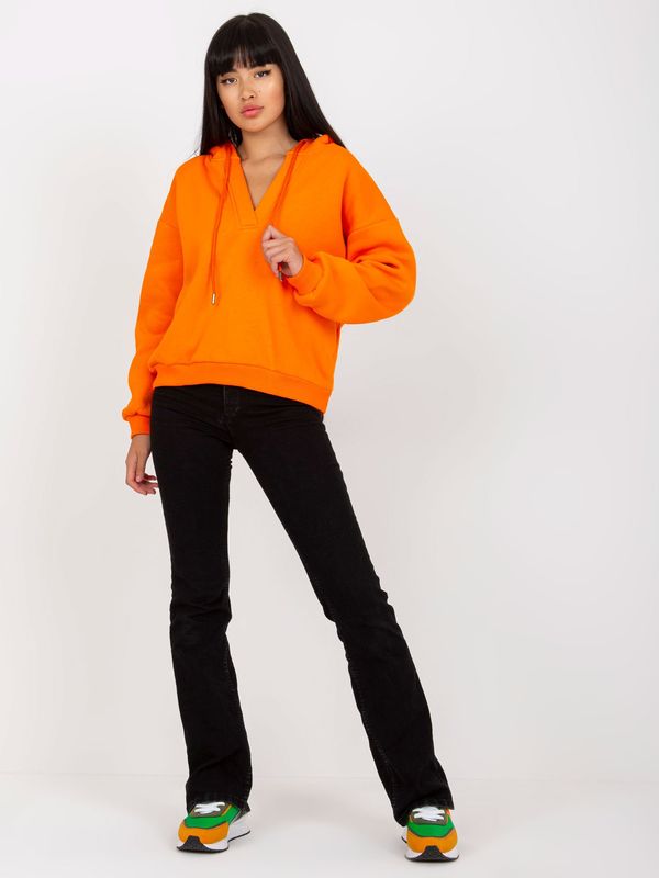 Fashionhunters Basic orange V-neck sweatshirt