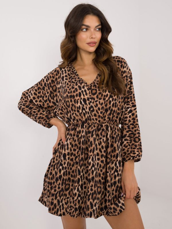 Fashionhunters Beige and black mini dress with animal print