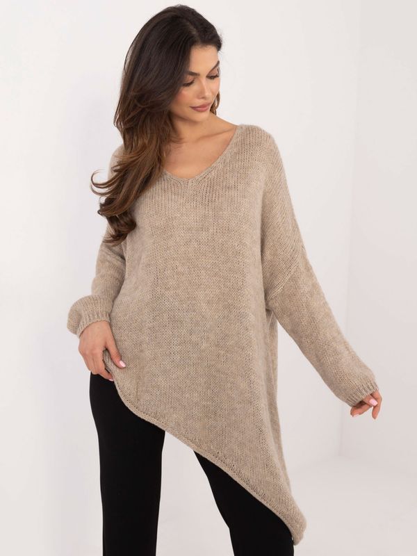 Fashionhunters Beige asymmetric sweater OCH BELLA