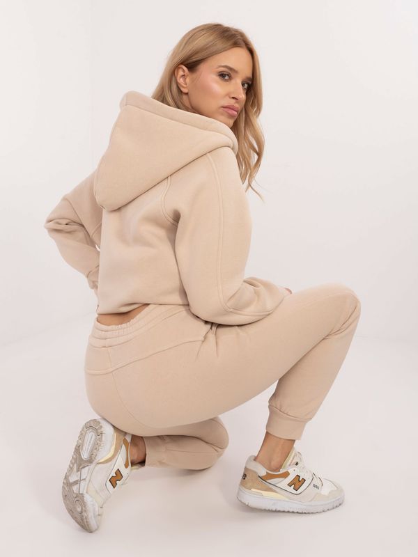 Fashionhunters Beige basic tracksuit with insulation