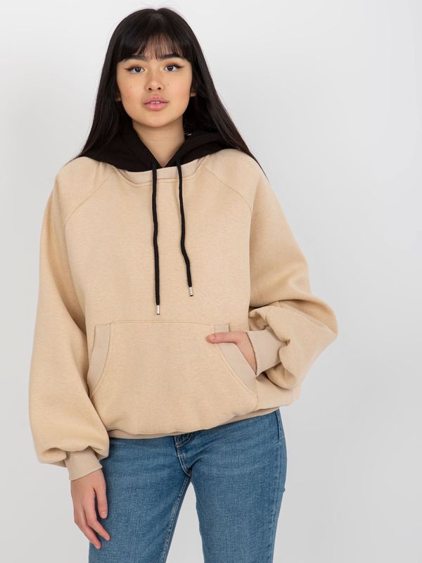 Fashionhunters Beige-black basic hoodie with a loose cut