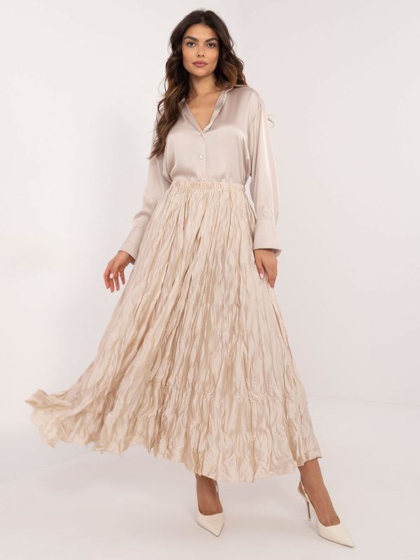 Fashionhunters Beige crinkle skirt with elastic waistband