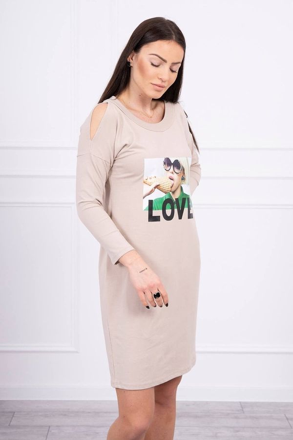 Kesi Beige dress with love print