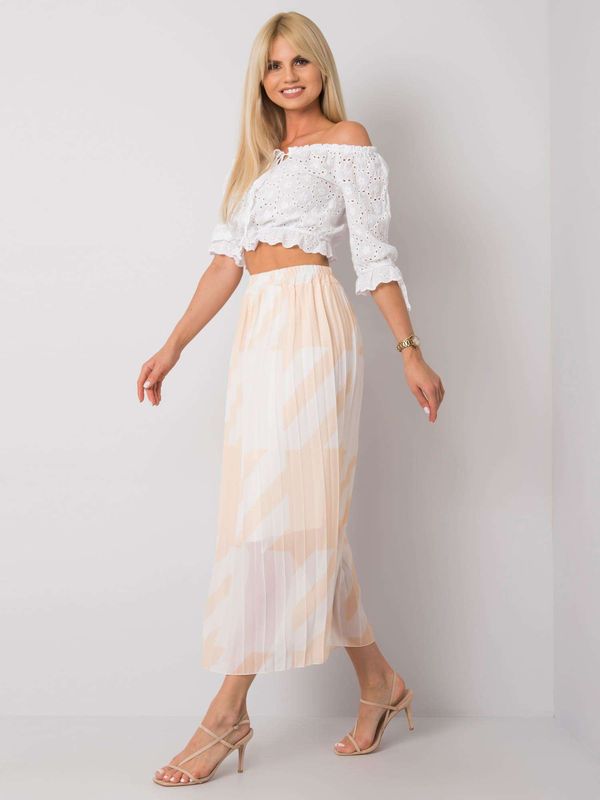 Fashionhunters Beige pleated skirt with patterns