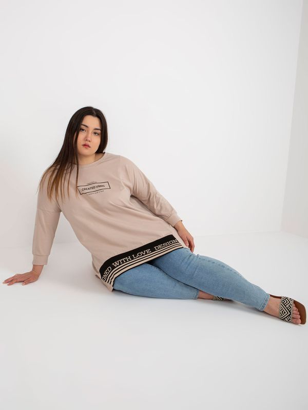 Fashionhunters Beige tunic of larger size in cotton sweatshirt