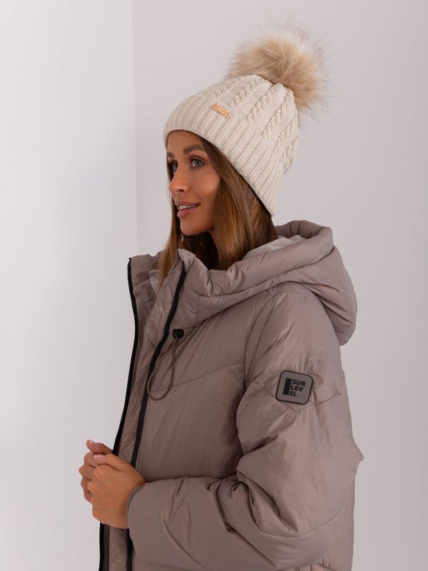 Fashionhunters Beige winter hat with cables from RUE PARIS