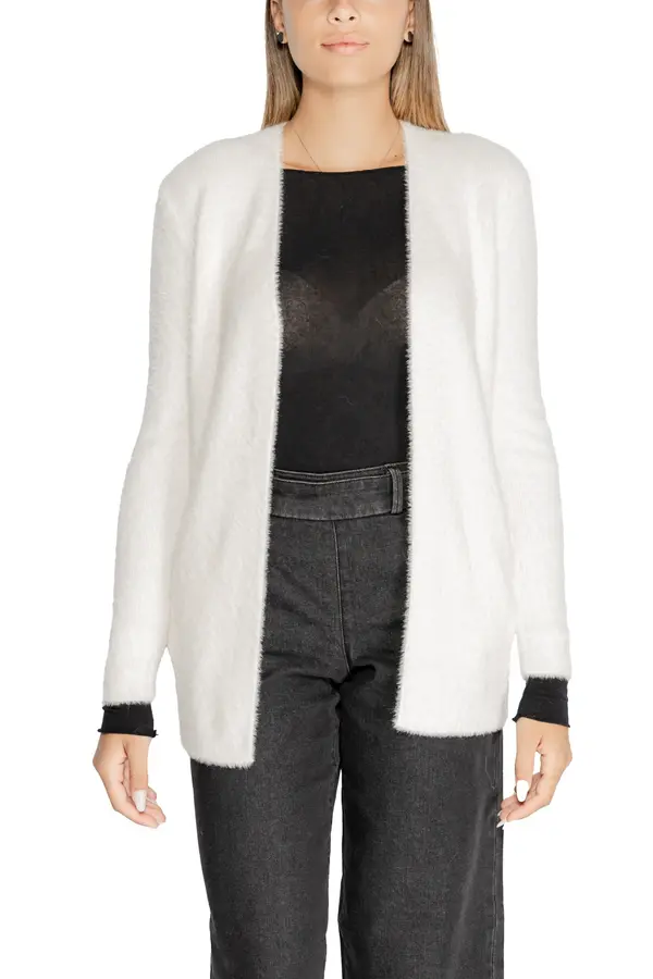 Morgan De Toi Bela jopica Morgan De Toi