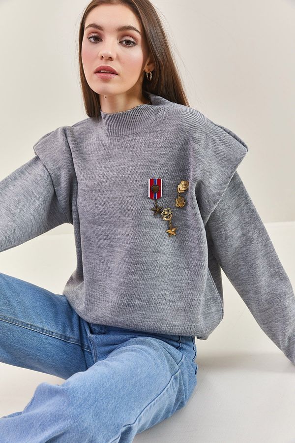 Bianco Lucci Bianco Lucci Women's Brooch Shoulder Detailed Sweater