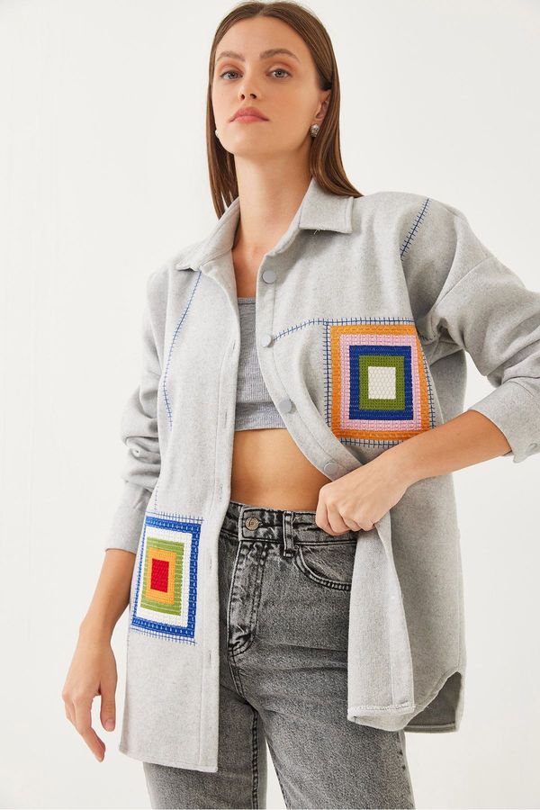 Bianco Lucci Bianco Lucci Women's Embroidered Detail Cashmere Shirt