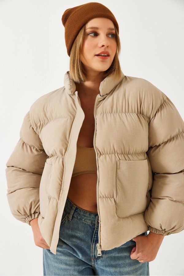 Bianco Lucci Bianco Lucci Women's Judge Collar Detail Puffer Coat 2430