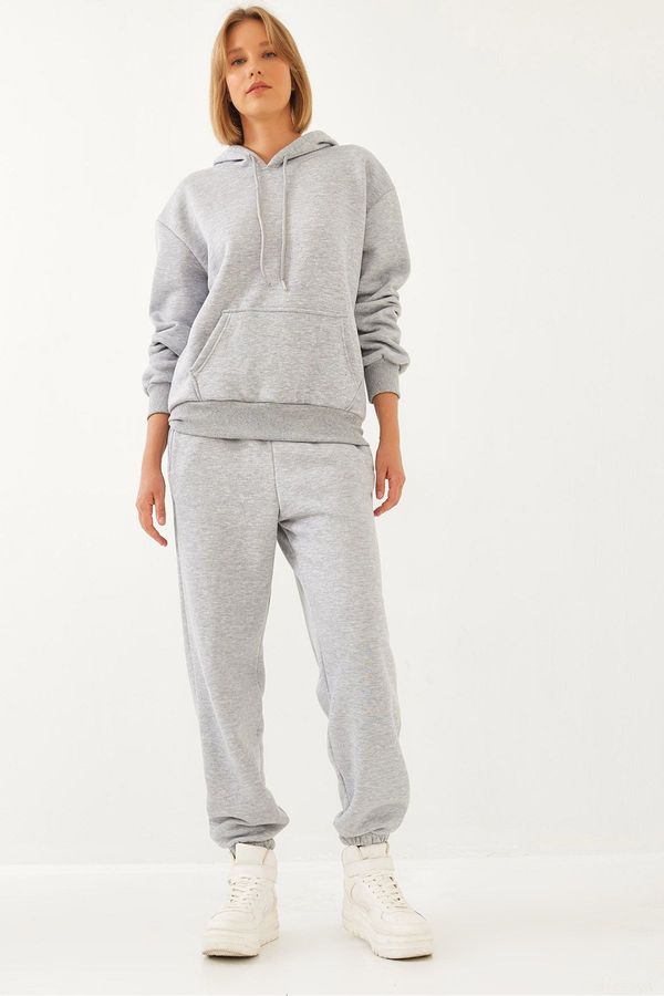 Bianco Lucci Bianco Lucci Women's Kangaroo Pocket Hooded Bottom-Top Set MBHS014