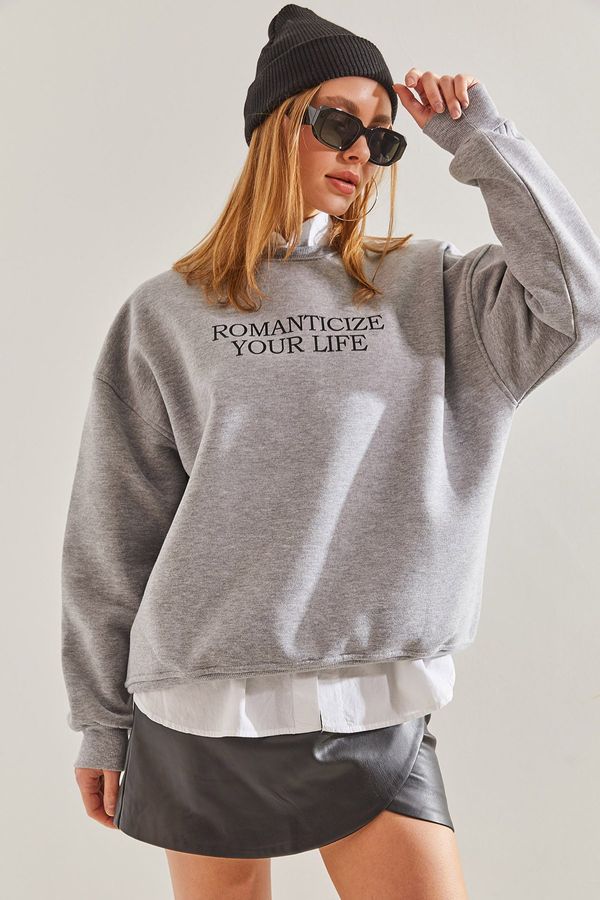 Bianco Lucci Bianco Lucci Women's Text Printed Three Thread Raising Sweatshirt