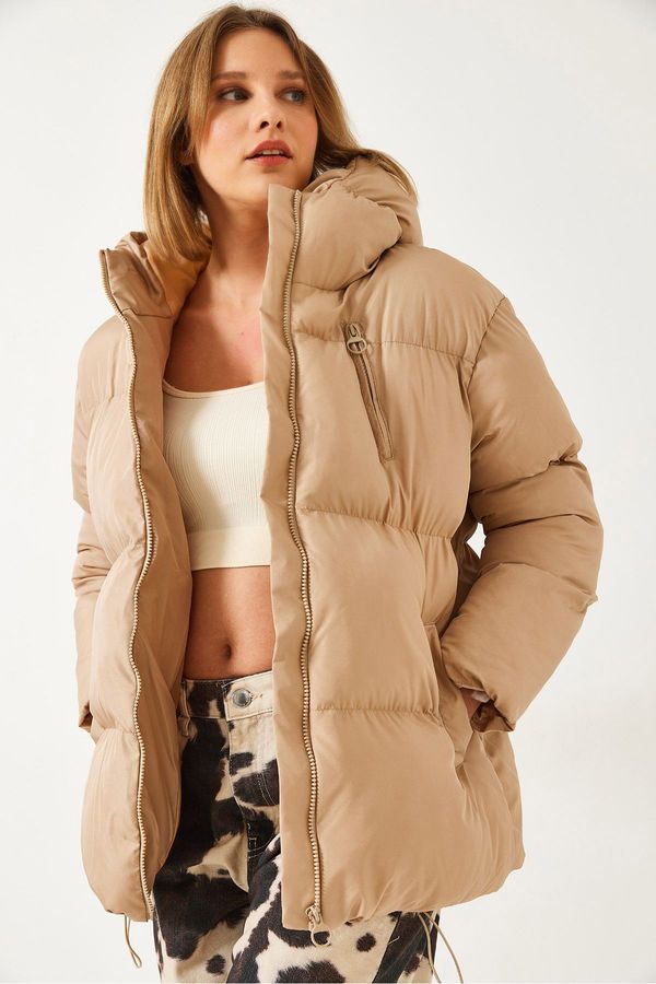 Bianco Lucci Bianco Lucci Women's Three-Pocket Hooded Puffer Coat 2158