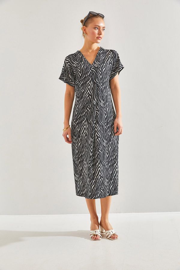 Bianco Lucci Bianco Lucci Women's V-Neck Patterned Dress