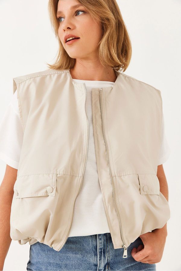 Bianco Lucci Bianco Lucci Women's Voluminous Oversize Vest